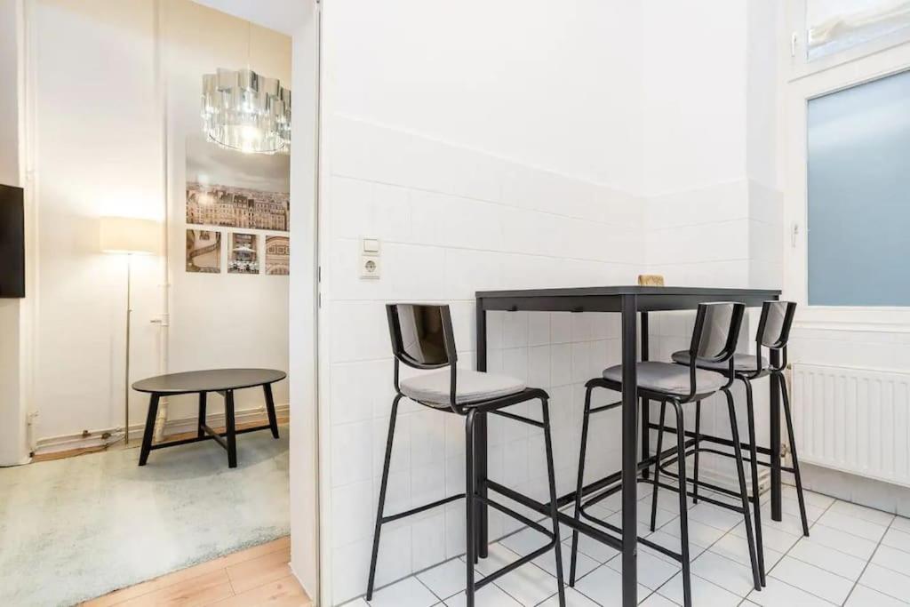 Newly Furnished Apartment For Up To 6 People Berlin Eksteriør bilde
